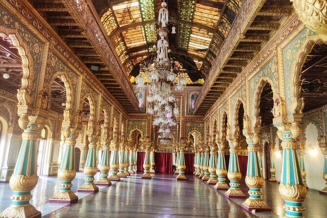 Mysore Palace + Jaganmohana Art Gallery + Devaraja Market = Mysore Heritage Walk - Start at Ambavilas Palace: The Gate, Parking, and Shoe-Off Reality