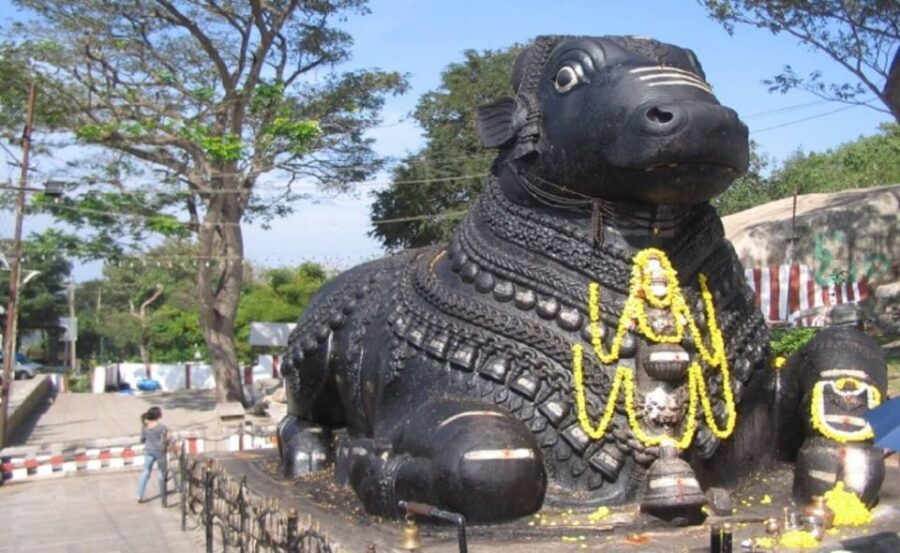 Mysore: Private Full-Day Sightseeing Tour of the City - Chamundeshwari Temple: starting with Durga’s revered shrine