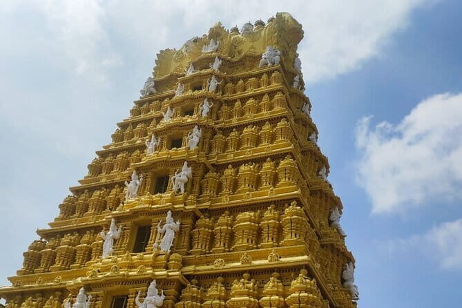Mysore Walking Tour - Stories, Culture and Food galore! - The perfume maker stop: small craft, big personality