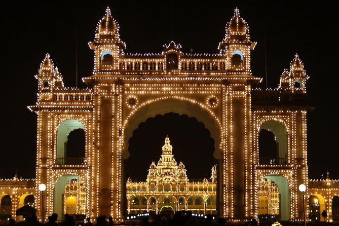 Mysore Walking Tour - Stories, Culture and Food galore! - The closing bite: best Mysore masala dosa plus next-day planning