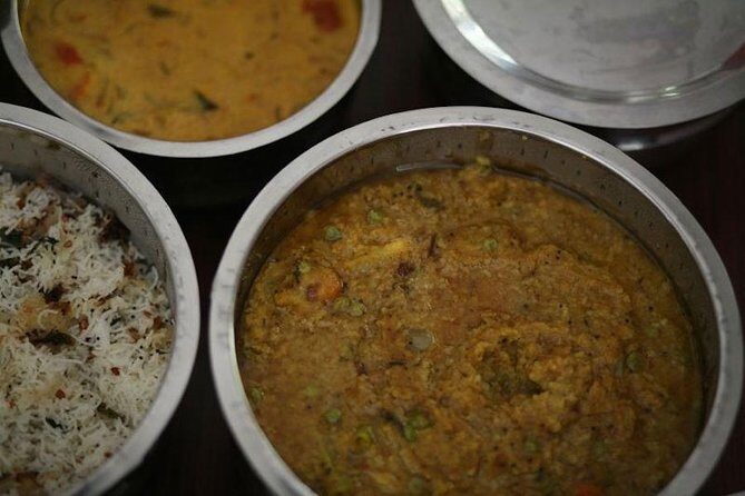 Neighborhood Market Tour & South Indian Cooking Class in Chennai - Meet Jyashree and get oriented with South Indian tea and coffee