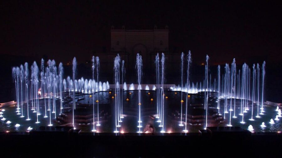New Delhi: Akshardham Temple Light Show with Custom Add-Ons - The Sahaj Anand Light and Water Show: What to Watch For