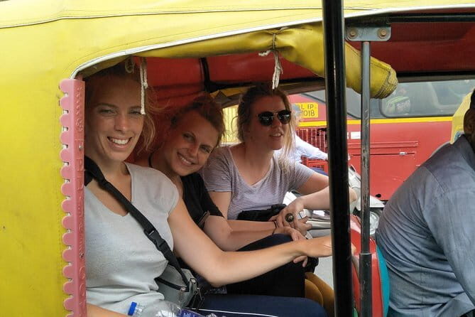 New Delhi and Old Delhi Sightseeing Tour - Key reasons this New Delhi and Old Delhi tour is worth your time