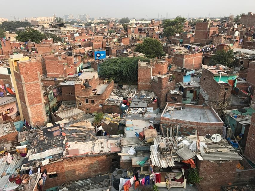 New Delhi - Ethical Sanjay Colony Slum Tour with Local guide - A 90-minute reality check: Sanjay Colony’s daily rhythm