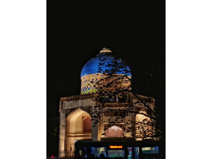 New Delhi: Guided Night Photography & Heritage Tour of Delhi - Night in Delhi: why this tour makes photos easier