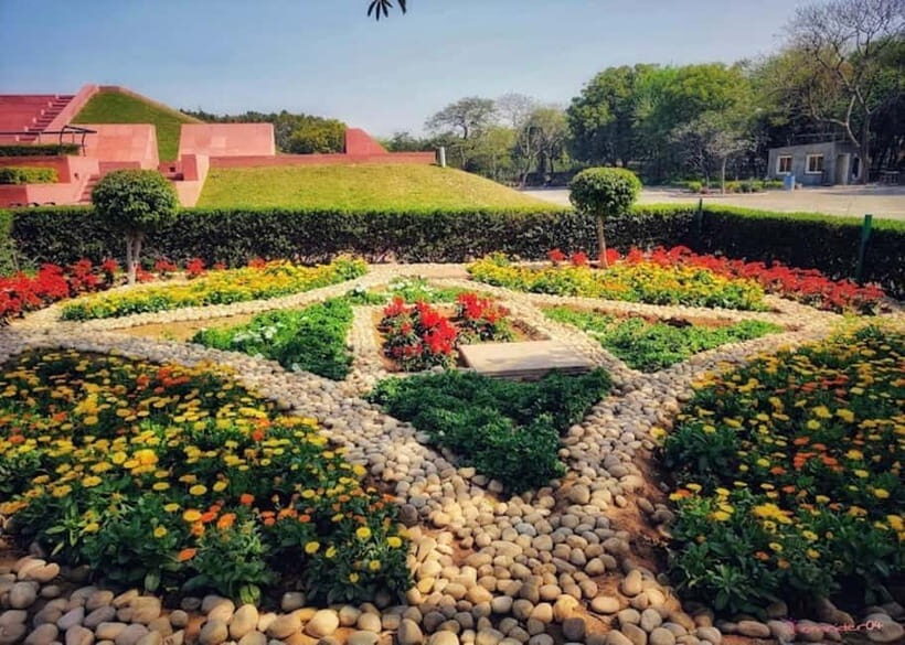 New Delhi: Lotus Temple Private Tour with Skip-the-Line - Skip-the-line access: what it really buys you