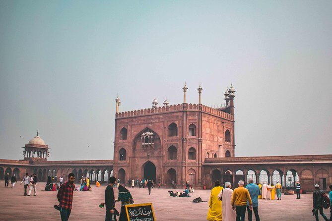 New Delhi: Mughal's architecture tour with transfers - Key highlights worth your attention