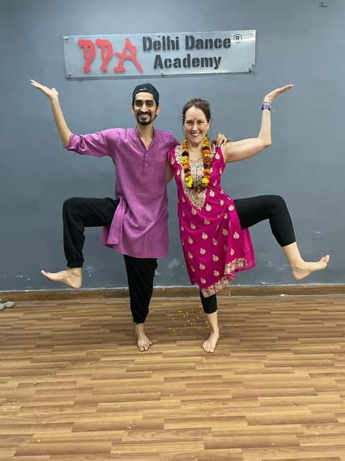 New Delhi: Namaste India Bollywood Dance Workshop - Teacher vibe, group size, and how to make it feel personal