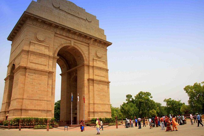 New Delhi & Old Delhi Full Day City Tour by Private AC Car - The Quiet Pause: Raj Ghat Stops and Why It Breaks the Day