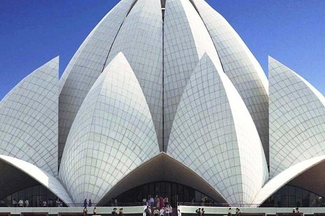 New Delhi Private Tour with Transportation - India Gate: war memorial, picnic lawns, and the eternal flame