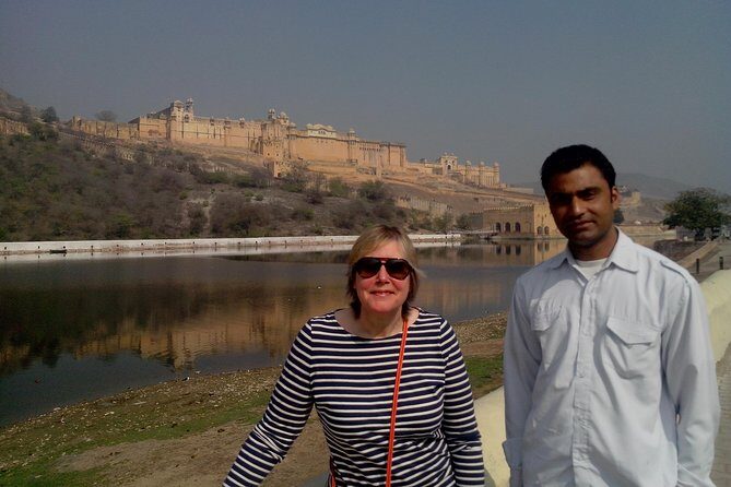 New Delhi to Agra and Jaipur Tour 3 Days - Day 2: Fatehpur Sikri and Galta Gi before Jaipur’s Pink City