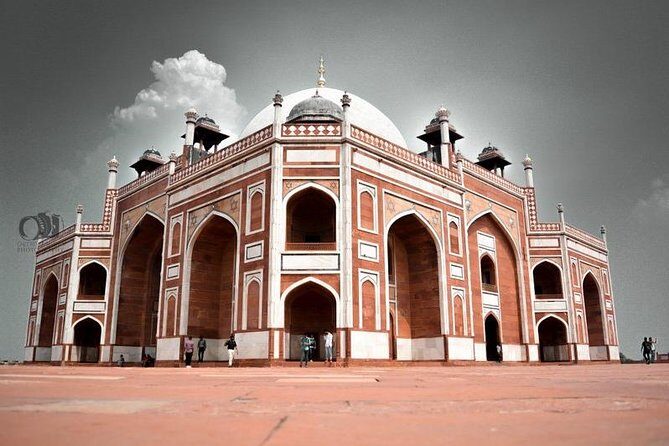 New Delhi Tour By Car With Guide - Humayun’s Tomb: Mughal-era scale in about 50 minutes