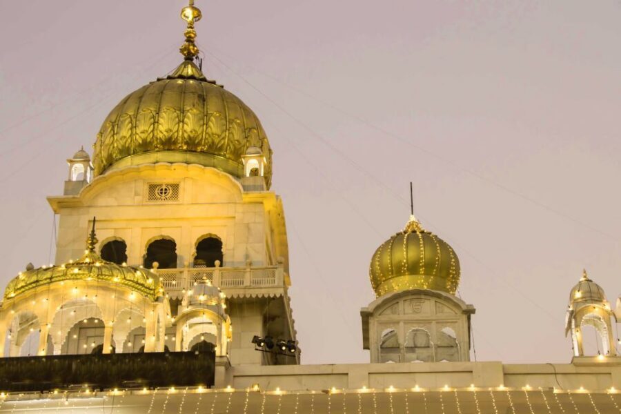 New Delhi: Walking Tour by Night - What to Bring and How to Pace Yourself