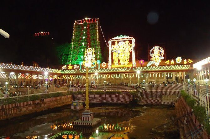 Night Ceremony in Madurai Meenakshi Amman Temple - Kulasekara Pandya’s imprint: centuries-old details you can actually connect to