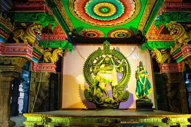 Night Ceremony in Madurai Meenakshi Amman Temple - Meeting your guide at night: hotel pickup and what to expect when you arrive