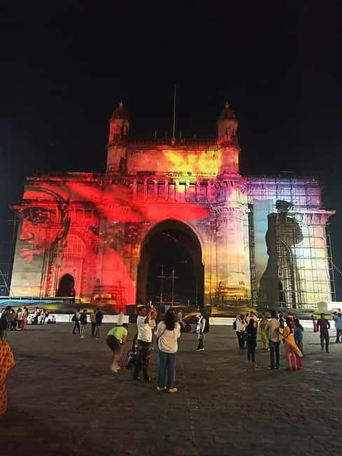 Night Tour: Mumbai’s Nights & Buzzing Bazaars - Marine Drive at night: the promenade people come back for