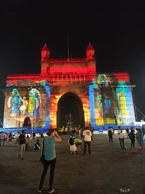 Night Tour: Mumbai’s Nights & Buzzing Bazaars - Hanging Gardens and the Dhobi Ghat photo moment