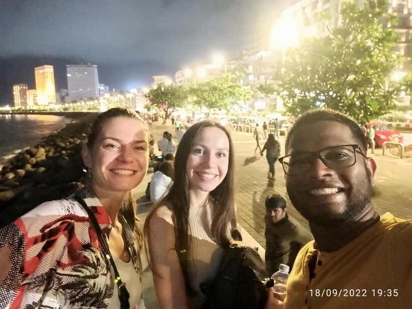 Night Tour: Mumbai’s Nights & Buzzing Bazaars - Crawford Market and Colaba Causeway: spices, souvenirs, and bargain energy