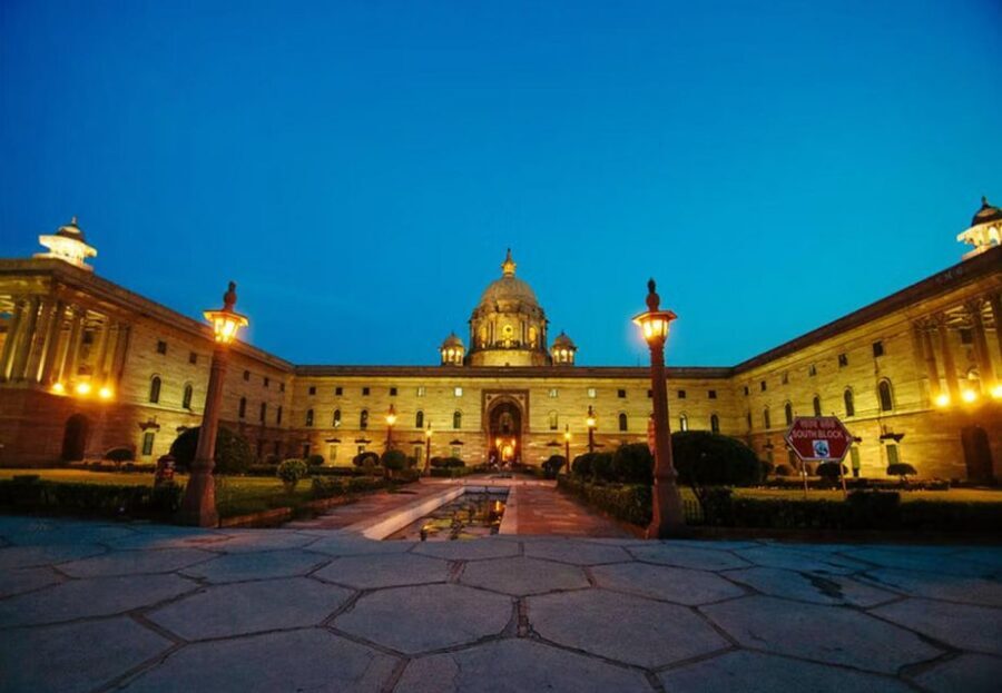 Night View of Delhi Tour - 4 Hrs - ISKCON Temple and Birla Mandir Timing: Plan for Evening Constraints