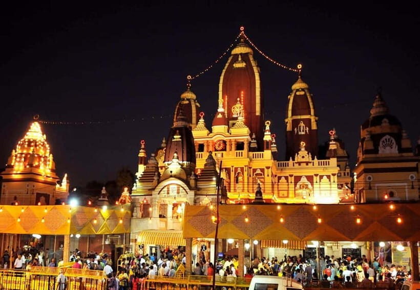 Night View of Delhi Tour - 4 Hrs - Gurdwara Bangla Sahib: The 45-Minute Stop That Changes the Mood