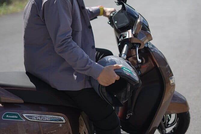 Noabike TVS iQube S: The Future of Urban Mobility - The TVS iQube S is built for stop-and-go city life