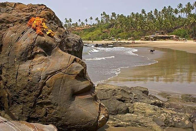 North Goa: Private Day Tour - Angoda Beach and Morjim: choose calm at the end of the day