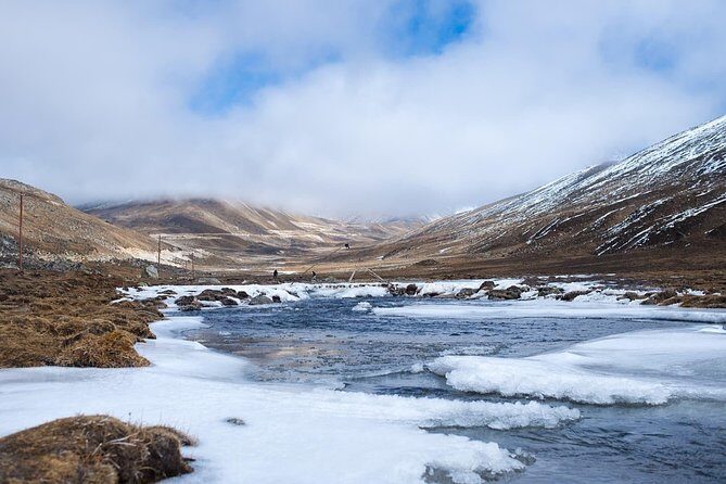 North Sikkim 6 Days Tour - Day 1: Bagdogra pickup and the easiest possible start