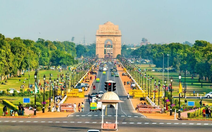Old and New Delhi Private Full or Half-Day Tour - Humayun’s Tomb, Red Fort pass-by, and the Delhi monument rhythm