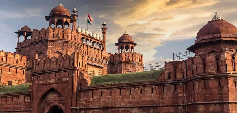 Old and New Delhi Private Full or Half Day Tour Upto 8 Hours - New Delhi checklist: Lotus Temple, Humayun’s Tomb, and the government-and-garden axis
