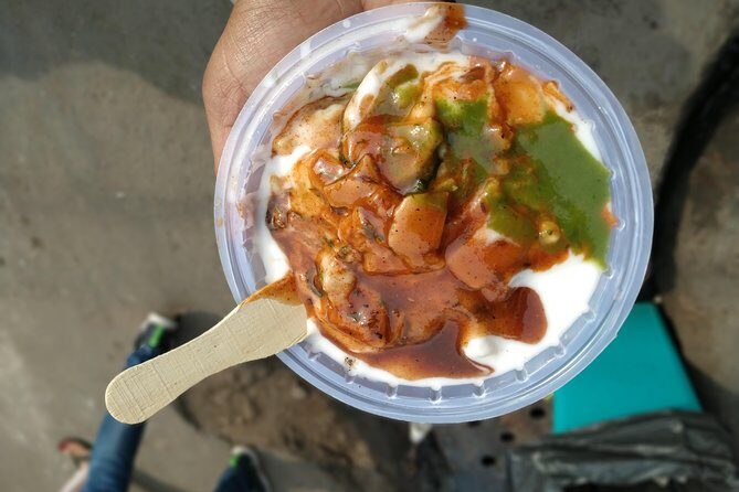 Old and New Delhi Street Food Sampling - Transport Included: Metro to Old Delhi, Rickshaw Through the Lanes