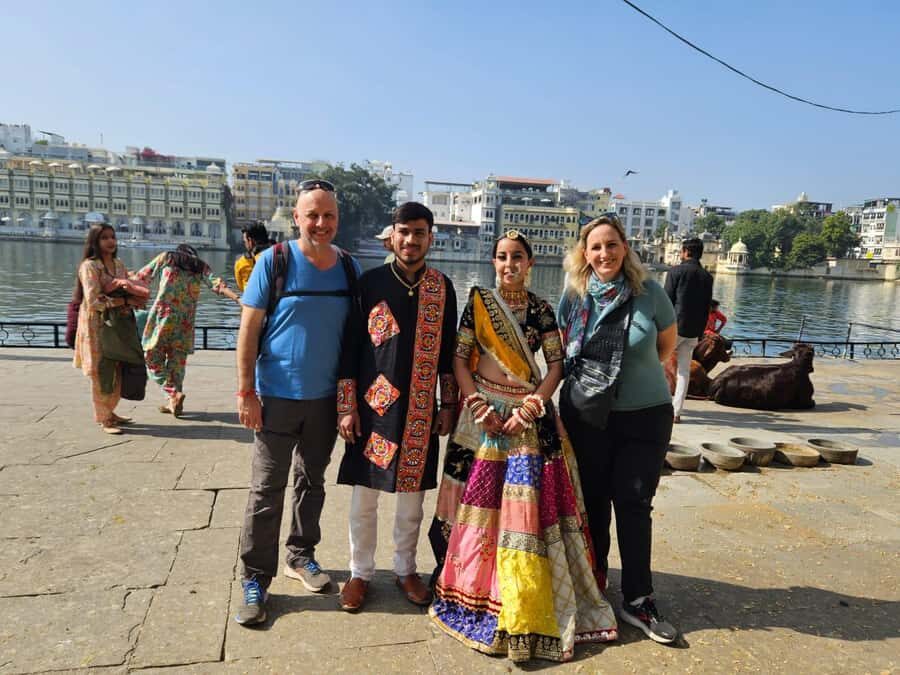 Old city heritage walk and local life experience - Jagdish Temple to lake ghats: the old-city rhythm