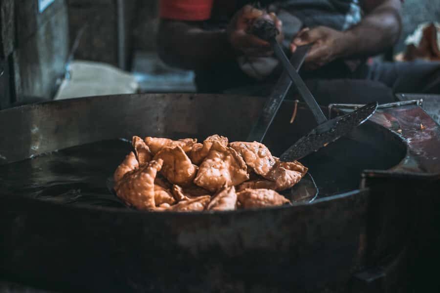 Old Delhi: 3-hour Street Food Tour - Spice Market time: why you should pay attention to your nose