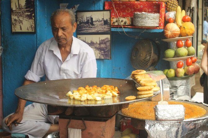 Old Delhi Food Tour - Stop 1 in the Chandni Chowk zone: the quick start that sets your palate up