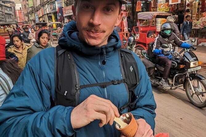 Old Delhi Heritage, Food and Spice Market Walking Tour - Meeting at Lal Mandir near Red Fort: your starting landmark