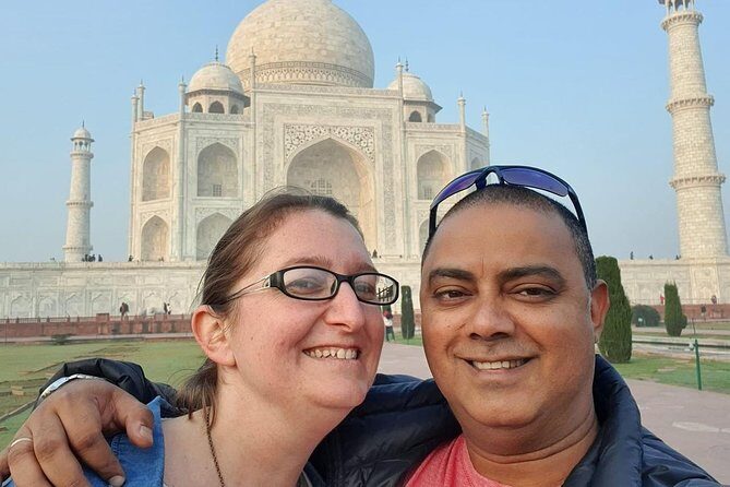 Old Delhi Heritage Walk with Rickshaw Ride - Khari Baoli Spice Market: Smell First, Then Learn the Details