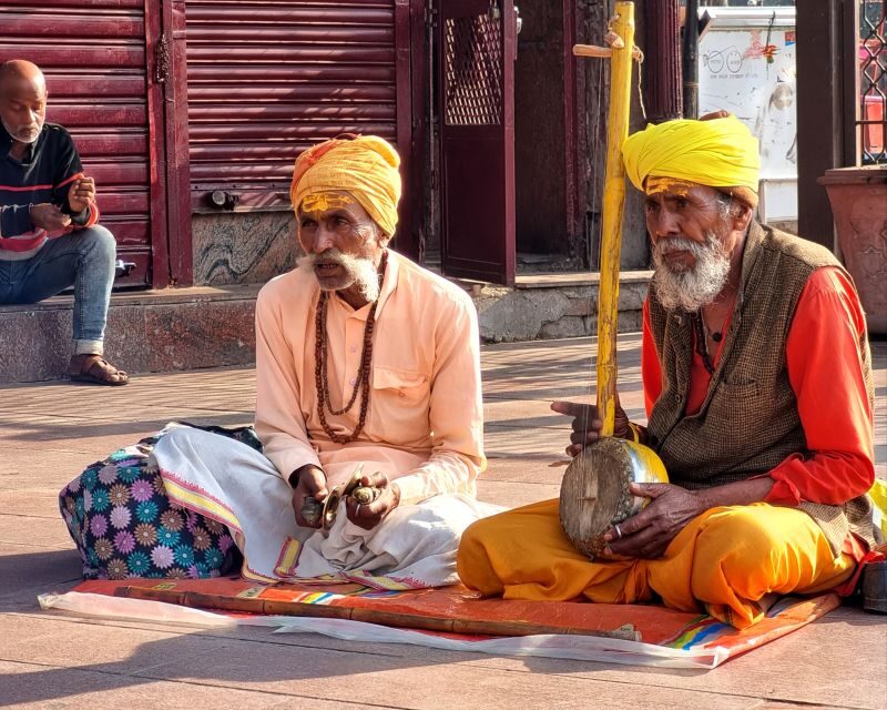 Old Delhi Like a Local: Food and Culture Walking Tour - The Spice Mansion Experience: Smell, Myth, and Market Reality