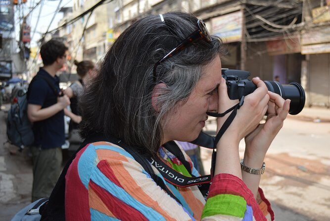 Old Delhi Photography & Food Tour with Rickshaw Ride to Masterji Kee Haveli - Khari Baoli spice market: where the smells do the explaining