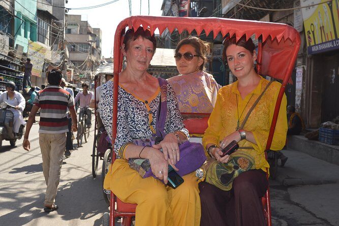 Old Delhi Photography & Food Tour with Rickshaw Ride to Masterji Kee Haveli - “Local friend cum story teller cum photographer”: how the guide changes the trip