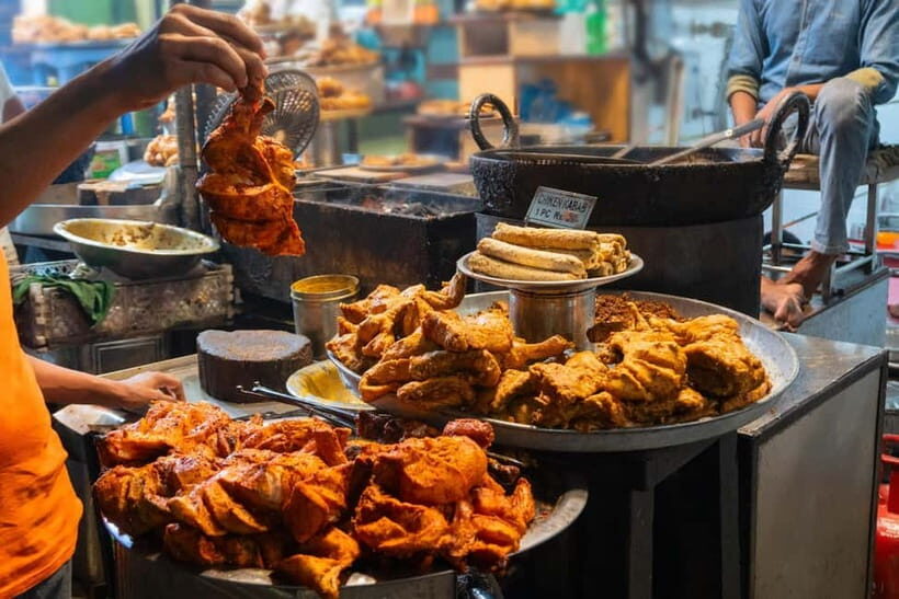 Old Delhi: Private Tour of Chandni Chowk, Tuk Tuk & Food - Chandni Chowk by Tuk-Tuk: Staying Sane in Narrow Lanes
