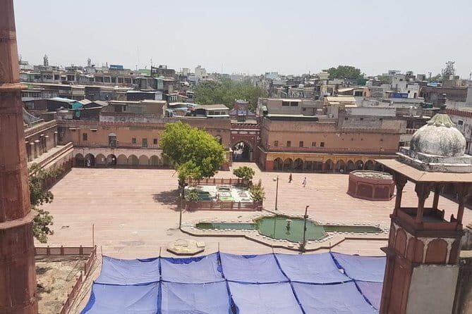 Old Delhi Shopping Experience - Malliwara Market Time: More Shopping Lanes, Your Turn to Choose