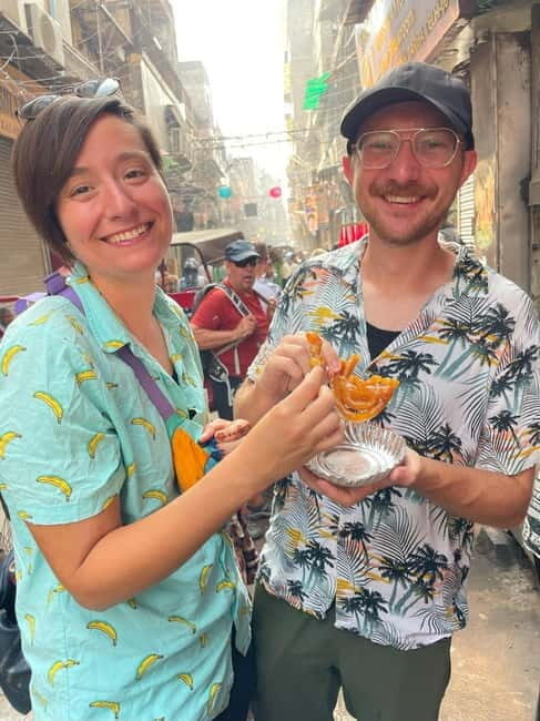 Old Delhi Street Food and Spice Market Tour - Meeting at H&M in Connaught Place (and why it’s a smart start)