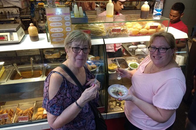 Old Delhi Street Food Tour With Spice Market On Tuk Tuk - Jalebi Wala and the hot-crisp-syrup moment in Chandni Chowk