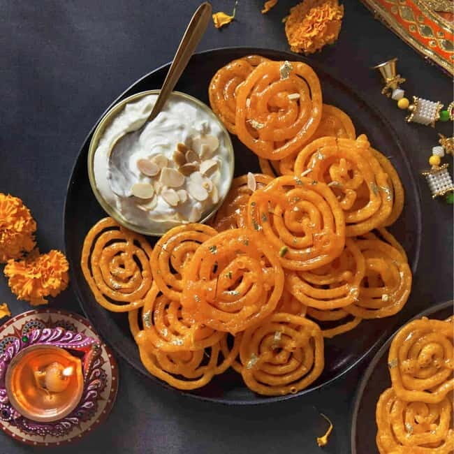 Old Delhi: Tour of Street Cuisine - Jama Masjid Walks and Photo Moments