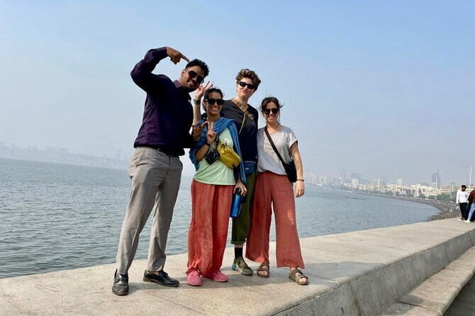 Old Mumbai Sightseeing Tour with a Local Guide - Mumbai Central Terminus (Victoria Terminus): Architectural Closer With Weight