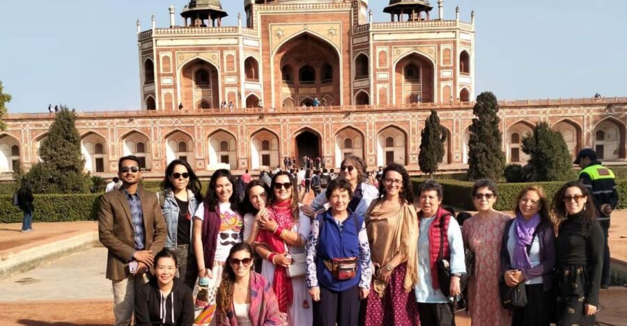 Old & New Delhi City Tour –Half & Full Day Options Available - Jama Masjid: The Size of the Mosque Changes How You Feel Inside