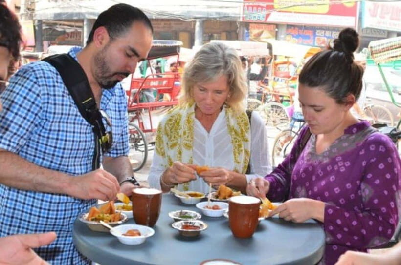 Old & New Delhi Full or Halfday Guided Tour with Street Food - Old Delhi by tuk-tuk: getting your bearings fast