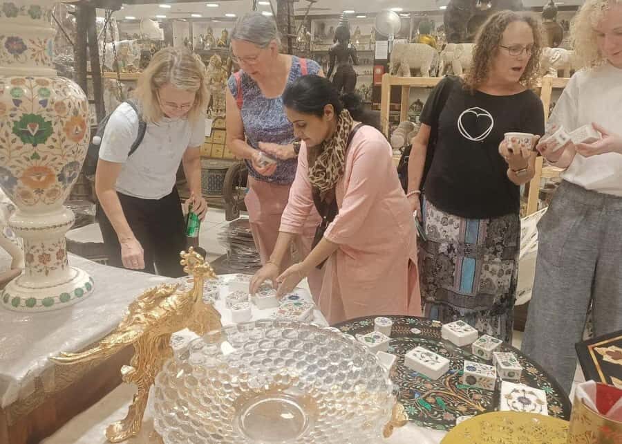 Old & New Delhi Shopping Tour with Female Consultant - Quick Take: What Makes This Shopping Tour Work