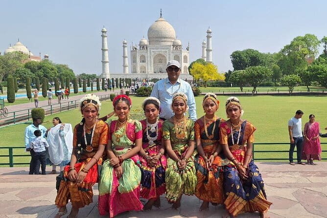 Old & New Delhi Tour : Monuments , Rickshaw Ride & Local Heritage - Swaminarayan Akshardham: the big final impression