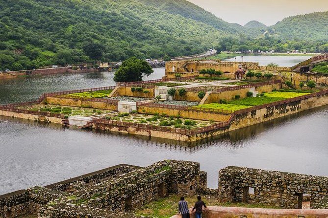 One Day Local Sightseeing of Jaipur - Amber Palace (Amer Fort): the 3-hour fort-and-lake centerpiece