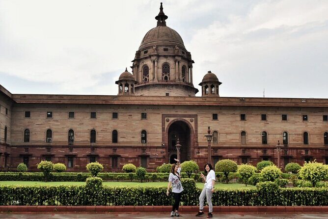 One Day Private Delhi Sightseeing Tour by Car - Old Delhi: Jama Masjid, Raj Ghat, and the market maze